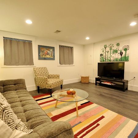 Cherry Blossom Townhouse, Easy Dc Access Вашингтон Экстерьер фото