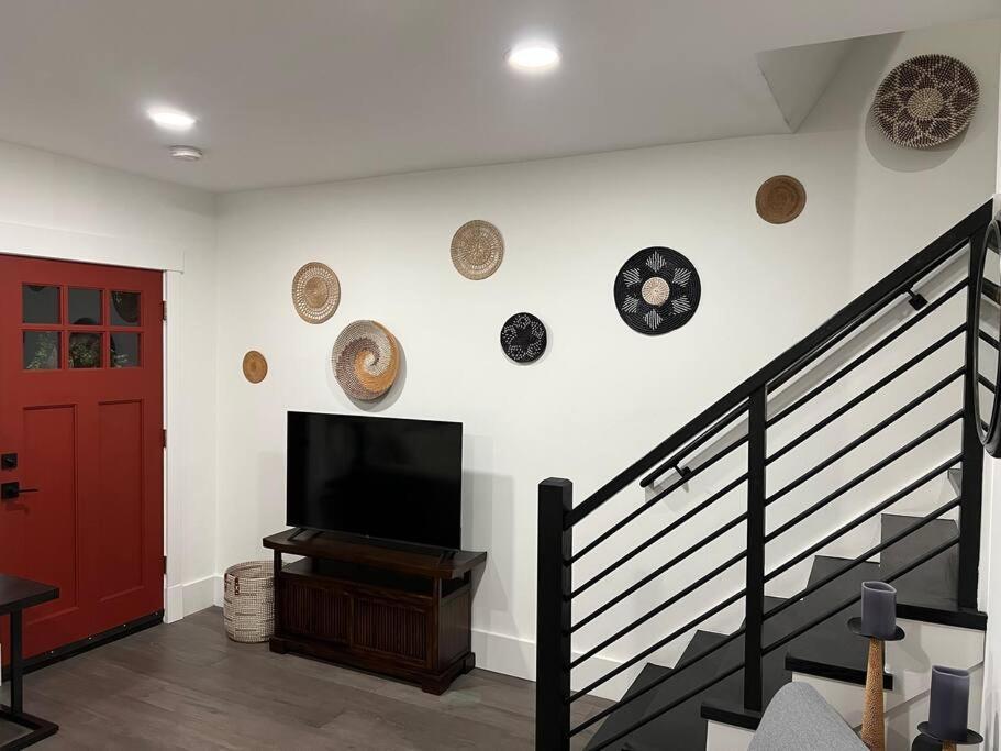 Cherry Blossom Townhouse, Easy Dc Access Вашингтон Экстерьер фото