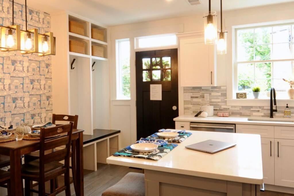 Cherry Blossom Townhouse, Easy Dc Access Вашингтон Экстерьер фото