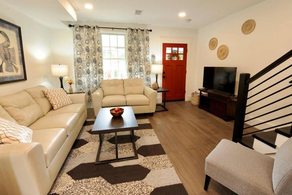 Cherry Blossom Townhouse, Easy Dc Access Вашингтон Экстерьер фото