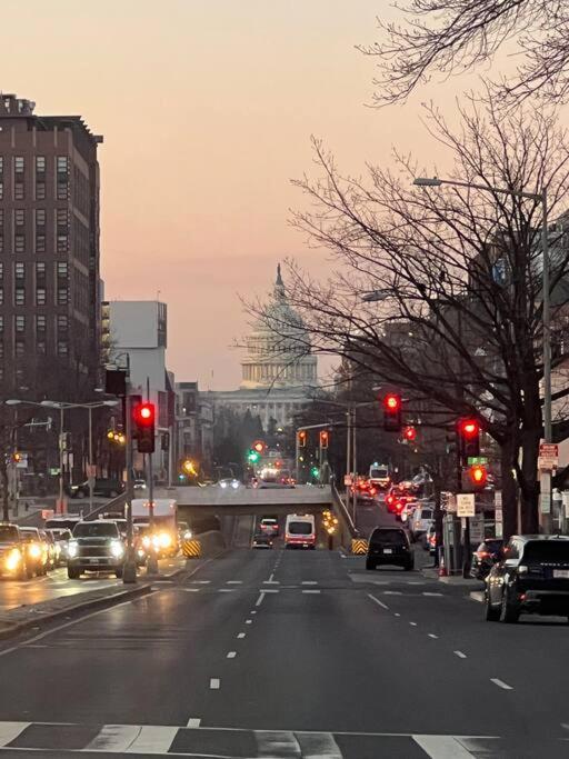 Cherry Blossom Townhouse, Easy Dc Access Вашингтон Экстерьер фото