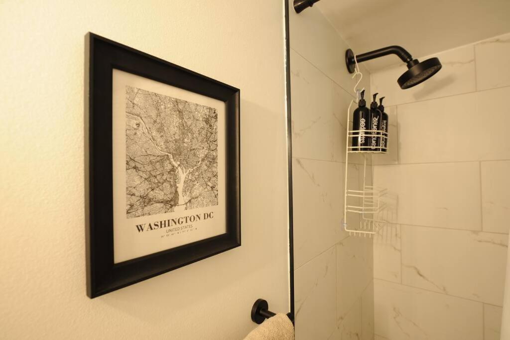 Cherry Blossom Townhouse, Easy Dc Access Вашингтон Экстерьер фото