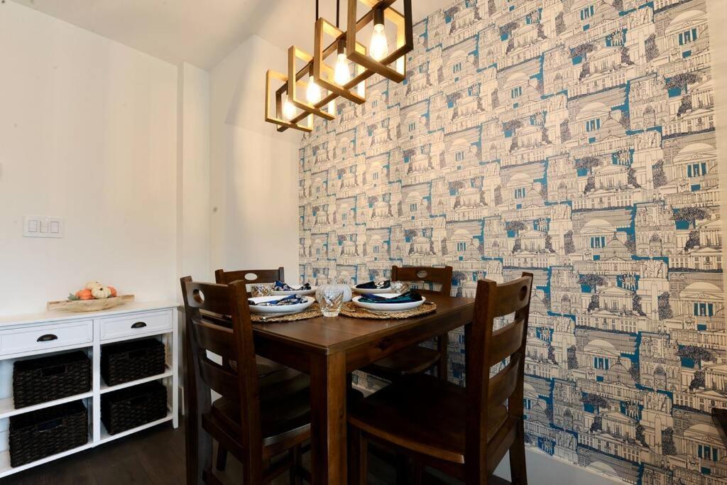 Cherry Blossom Townhouse, Easy Dc Access Вашингтон Экстерьер фото